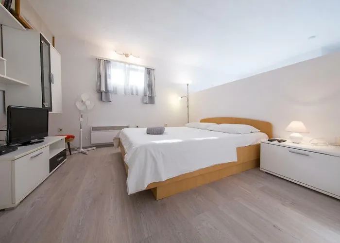 Apartament Strma Vis