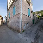 Strma Βις